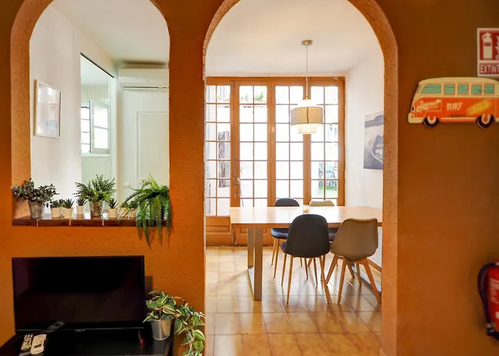 Charming Patio By Hello Homes Appartement